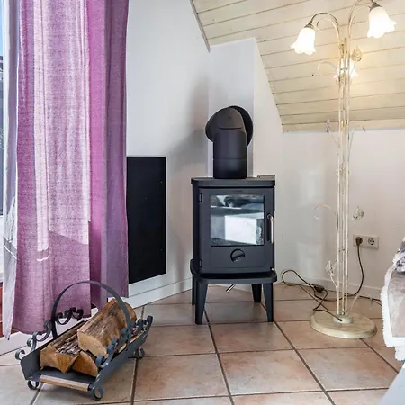 Dom wakacyjny Luett Huss Mit Sauna *